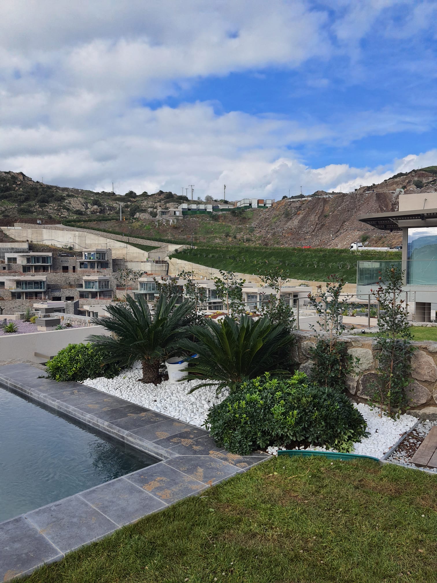 Bodrum-Villa-Bahcesi-Bitkisel-Peyzaj-Uygulamasi-2.jpg