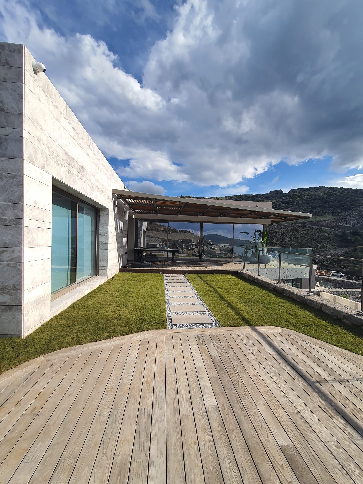 Bodrum-Villa-Bahcesi-Bitkisel-Peyzaj-Uygulamasi-3.jpg