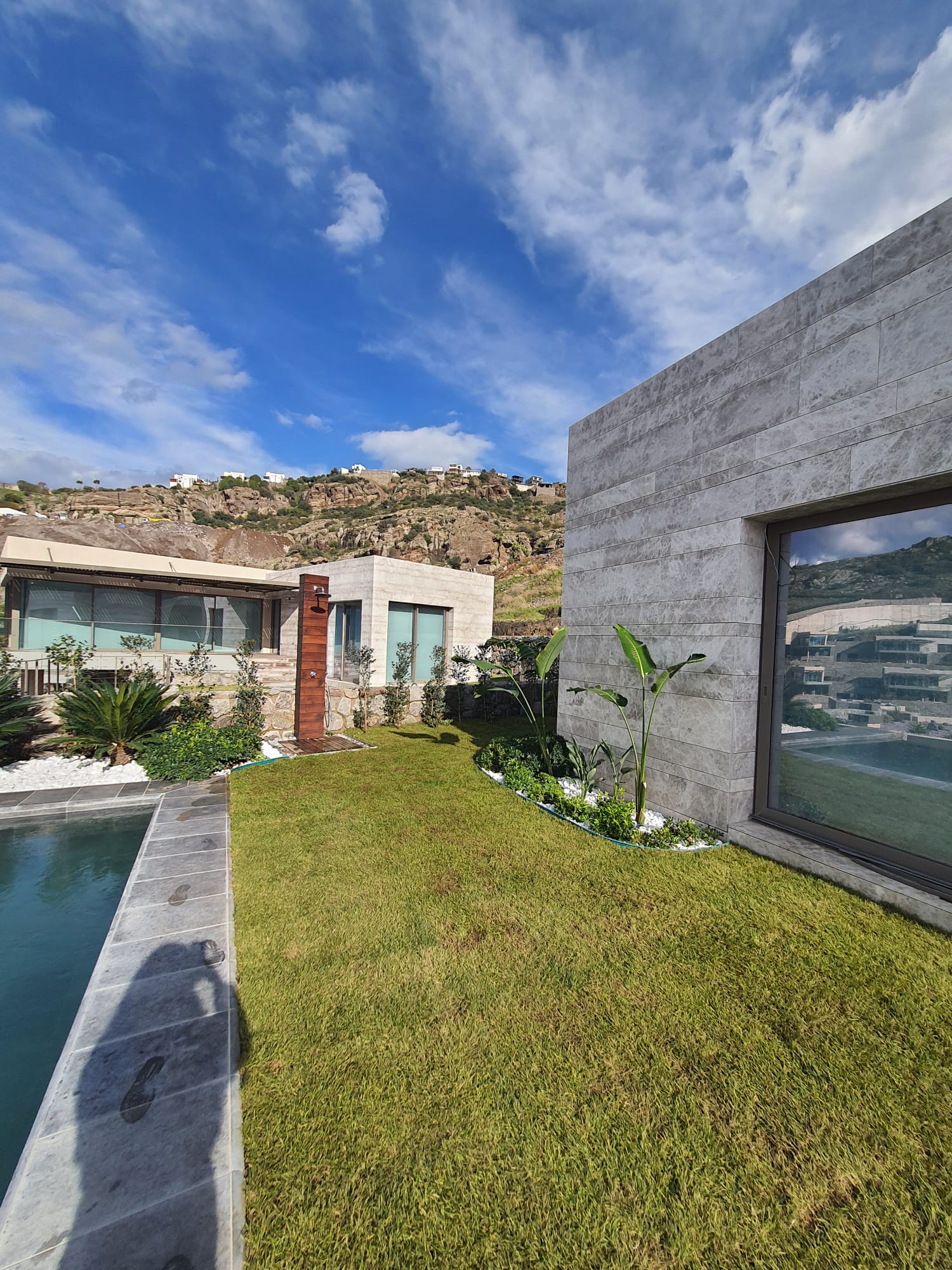 Bodrum-Villa-Bahcesi-Bitkisel-Peyzaj-Uygulamasi-4.jpg